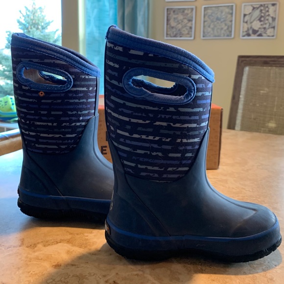 boys bogs size 1